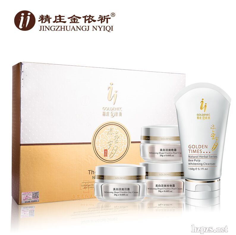 �������q���������4����