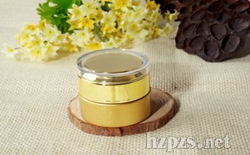 �A���òݱ������iˮ�n�w���B(y��ng)˪