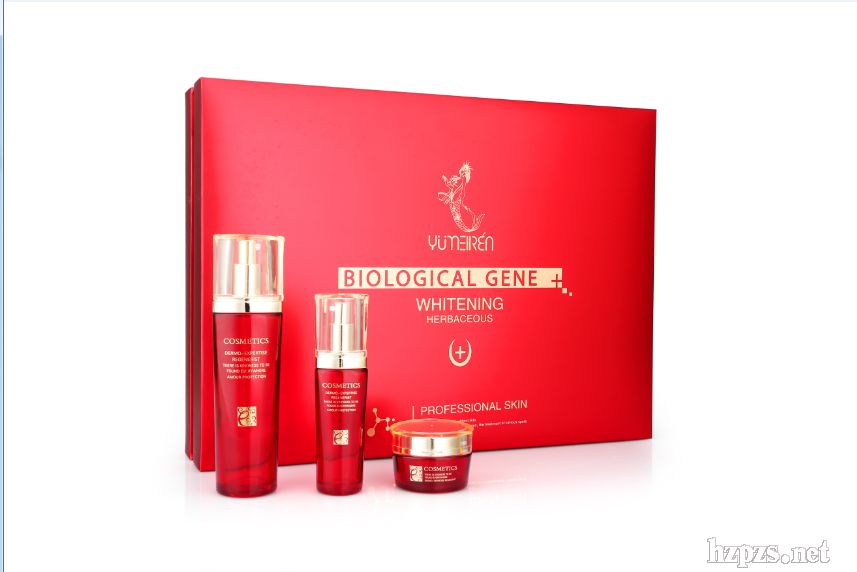 ��M����