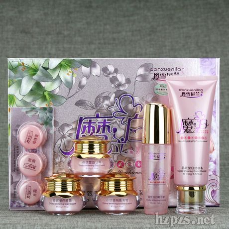 ħ���׵�ѩ���m���һ