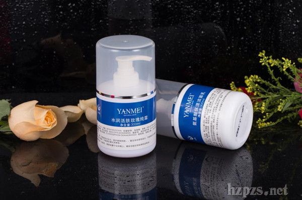 ѩ�������Ħ��