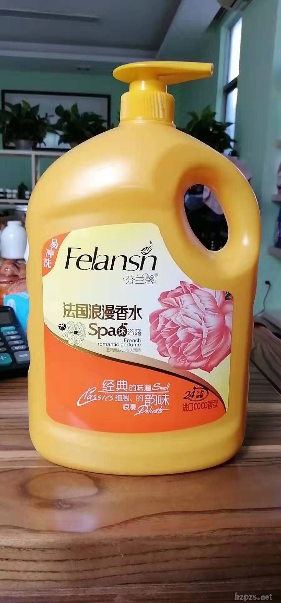 ���mܰ����������ˮ��ԡ¶