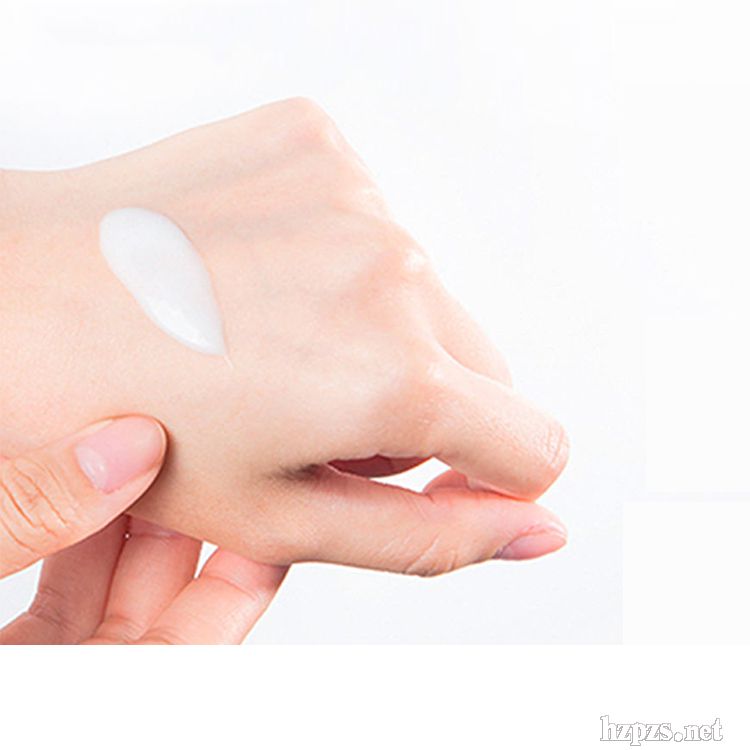 護(hù)膚五件套補水保濕化妝品套裝批發(fā)快手直播貨源